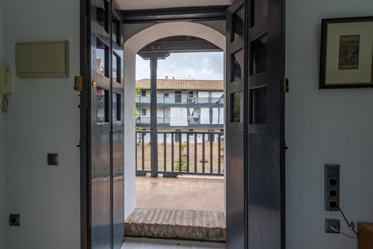 Apartamento En Monumento Historico Nacional Corral Del Conde-Duque De Olivares 塞维利亚 外观 照片